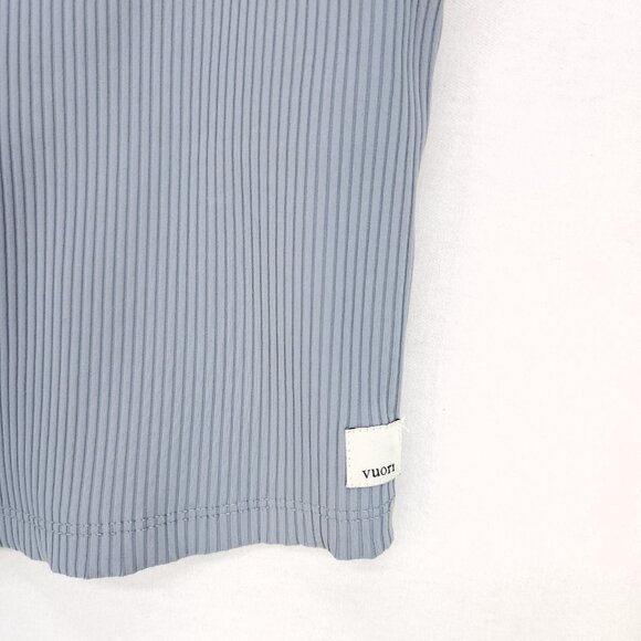 Vuori Ribbed Crop Tank Top Size Medium Gray Stretch Strappy Back Built In Bra - Picture 8 of 11